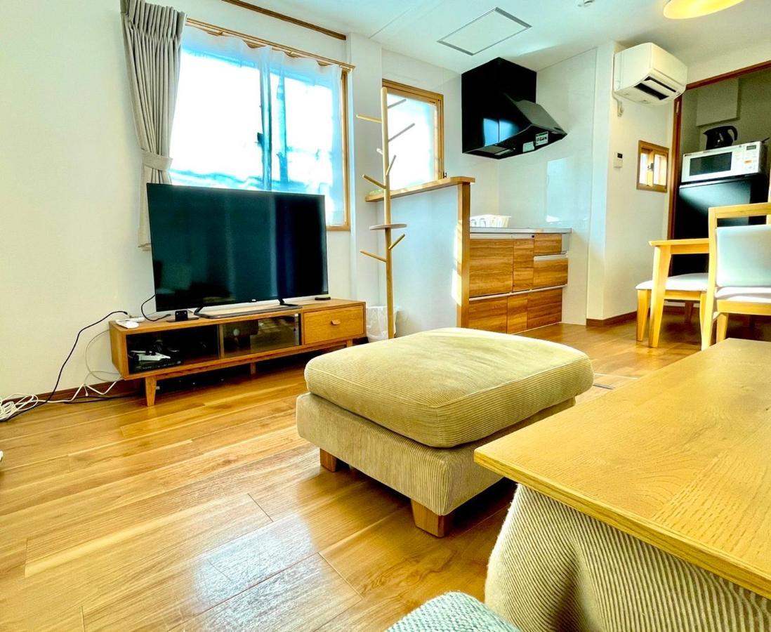 上落合ハウス Kamiochiai House Apartment Tokyo Exterior photo